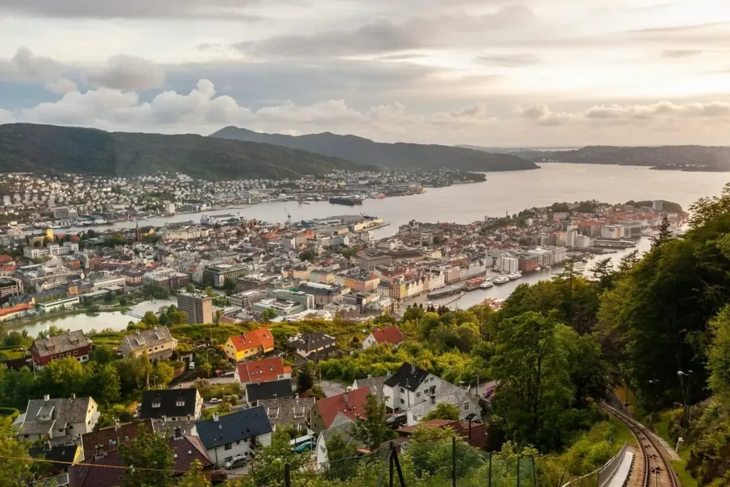 que ver fiordos noruegos bergen bryggen